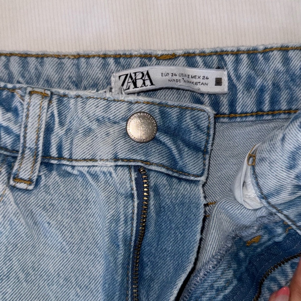 Zara Blue Distressed Denim Jeans